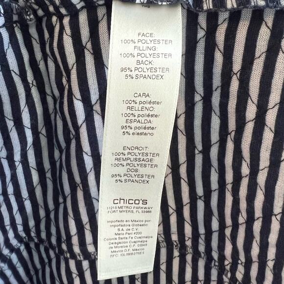 Chico’s dark blue/silver/white quilted snap button collared jacket with pockets - Picture 15 of 16